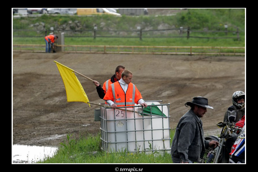 20060606_JT2U7846.jpg 126.2K