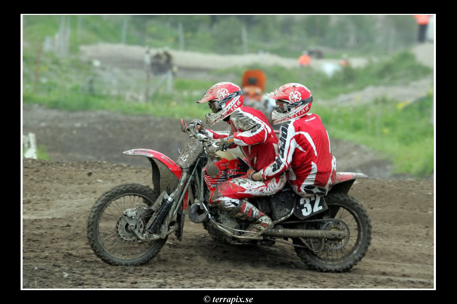 20060606_JT2U8110.jpg 132.5K
