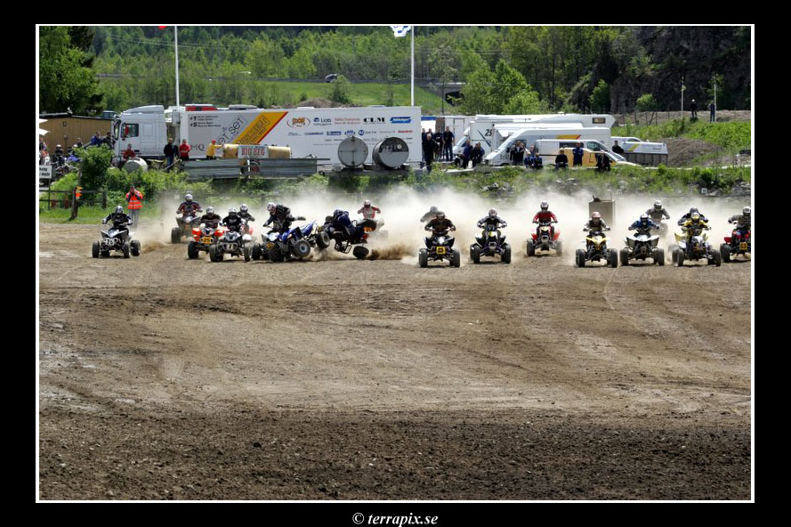 20060606_JT2U8247.jpg 188.4K