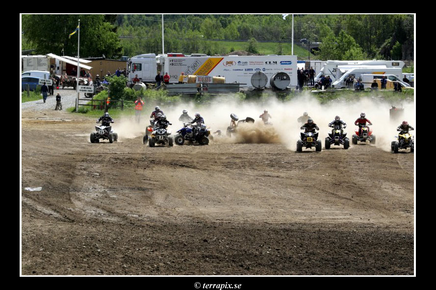 20060606_JT2U8250.jpg 183.5K