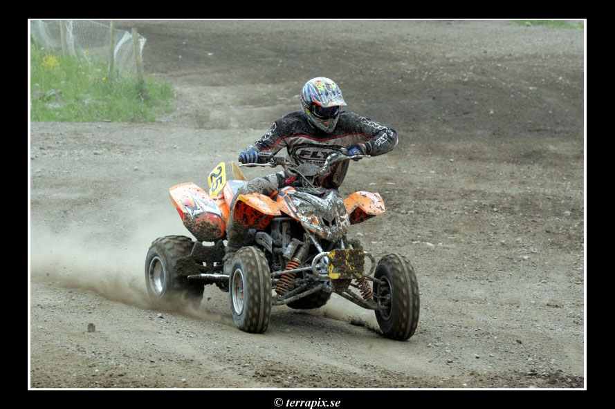 20060606_JT2U8301.jpg 145.6K