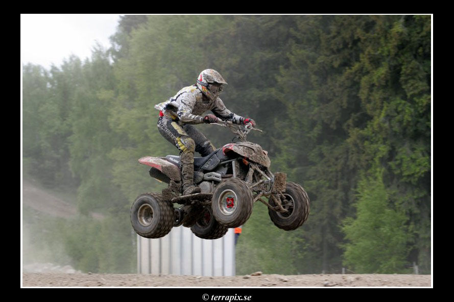 20060606_JT2U8658.jpg 107.6K