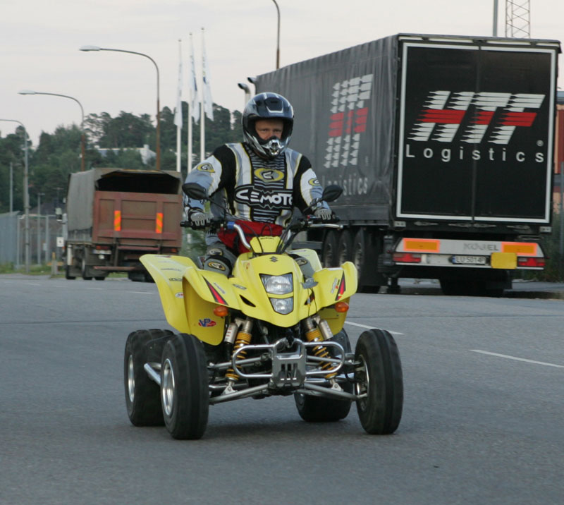 20060704_JT2U2151.jpg 127.6K