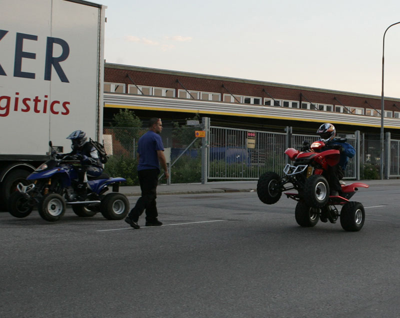 20060704_JT2U2176.jpg 111.7K