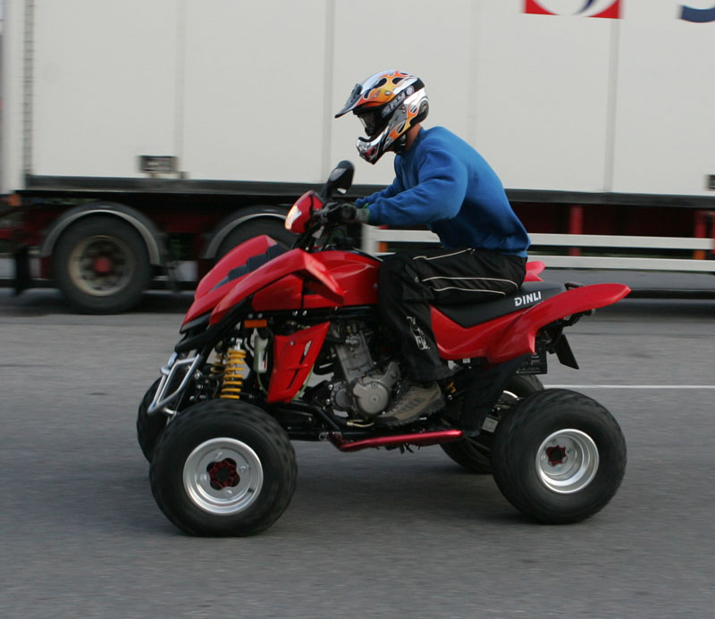 20060704_JT2U2184.jpg 105.6K