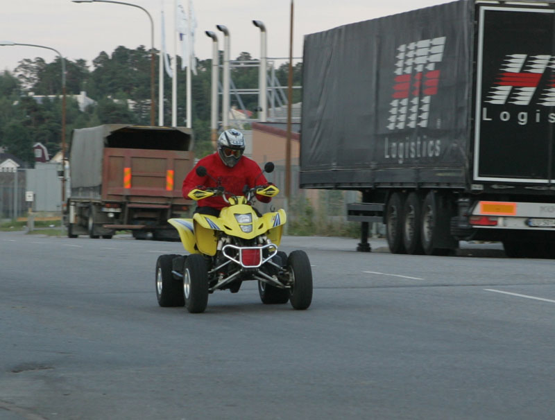 20060704_JT2U2191.jpg 99.5K