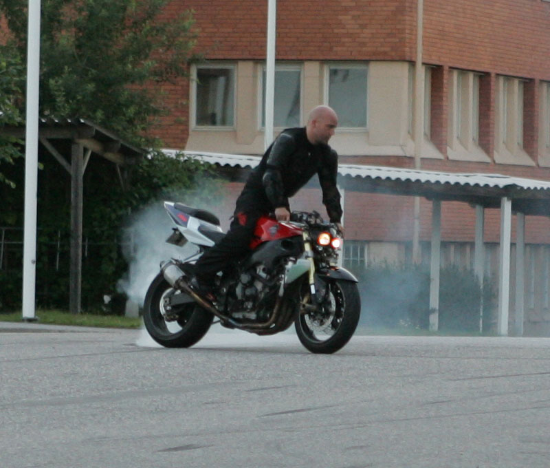 20060704_JT2U2356.jpg 121.7K